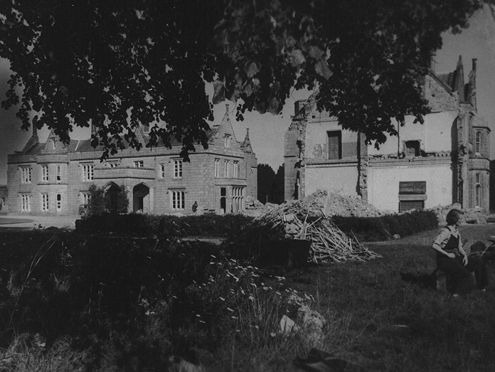 Lisnavagh House, Carlow 08 - South Front (1953)